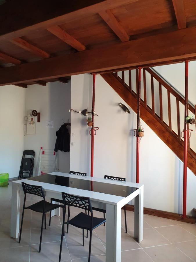 Appart A Climatise Sur Coursan Exterior foto